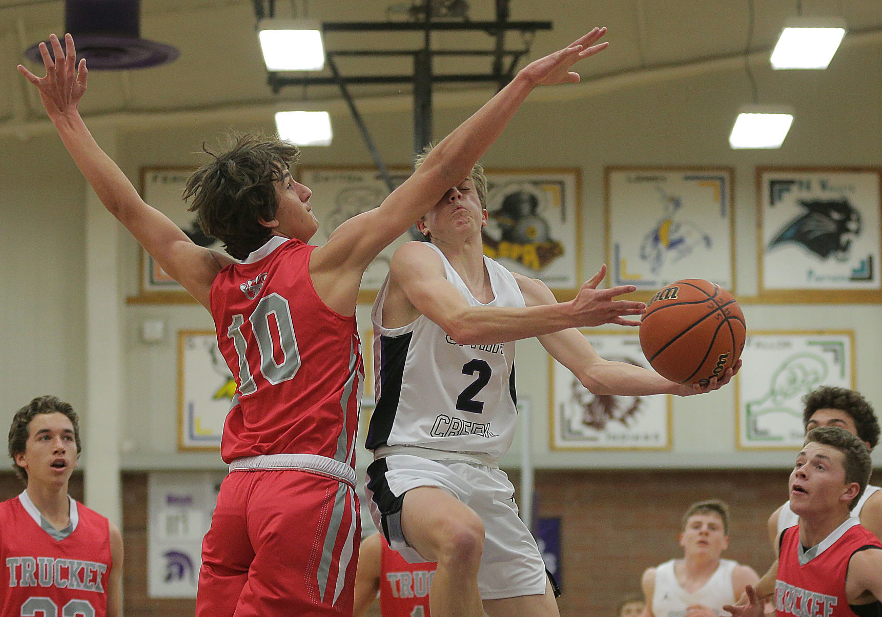 Truckee at Spring Creek Boys Basketball (12).jpg